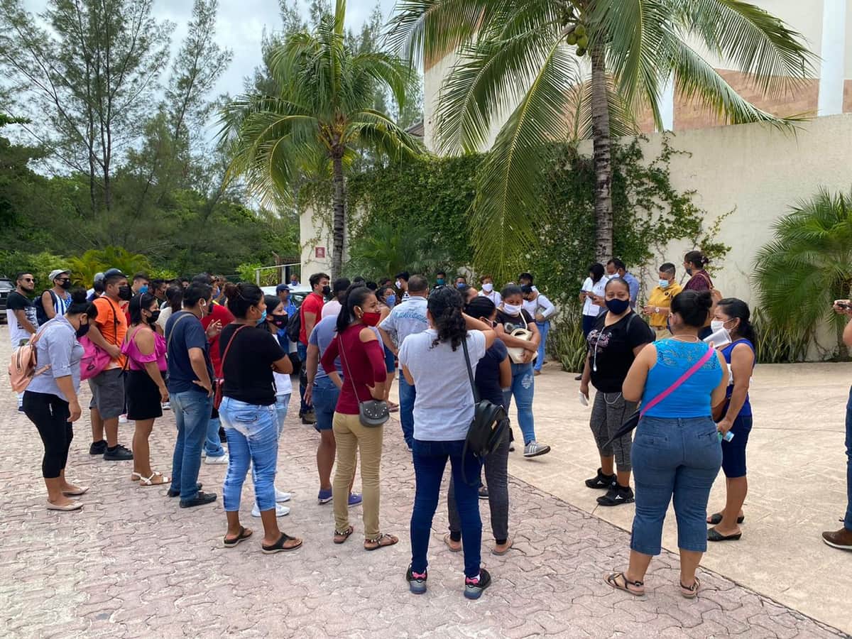 ¡Avalancha de despidos en Playa del Carmen! Exigen liquidación justa a The Reef Club