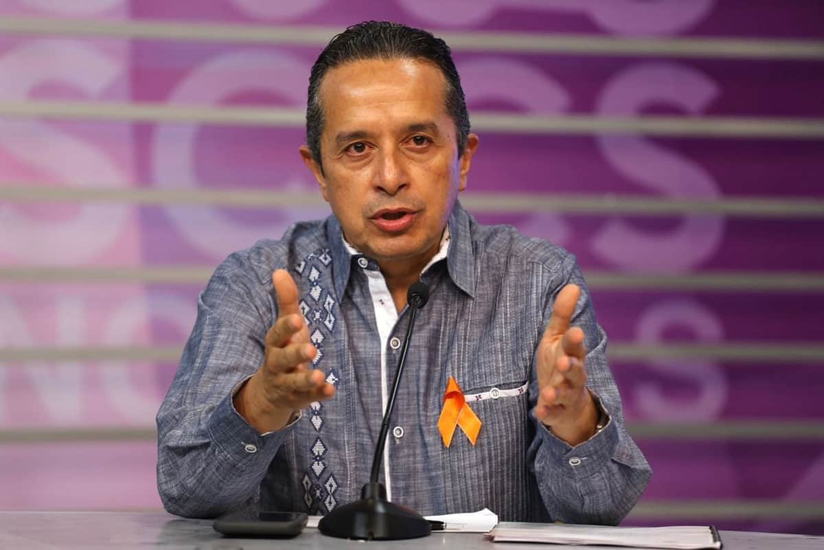 Gracias a la responsabilidad de la gente se ha reducido contagios: Carlos Joaquín