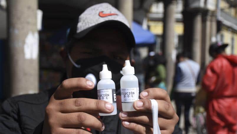 Niño muere por beber dióxido de cloro que le dieron sus padres