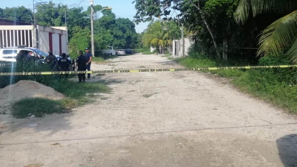 Asesinato en Cancún, lo matan a balazos en su casa