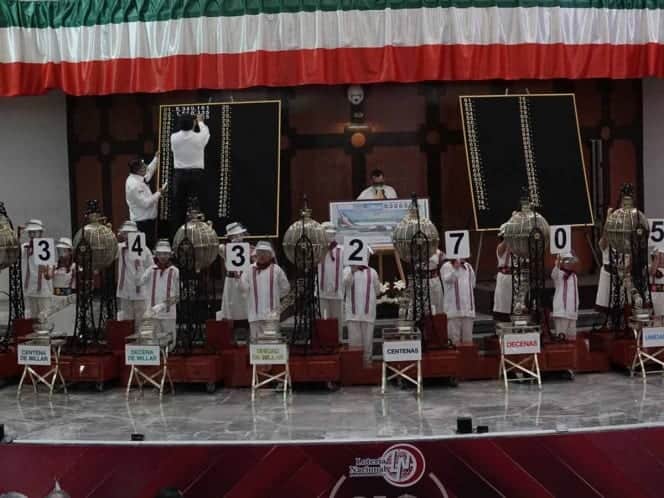 Veinticuatro cachitos que resultaron ganadores del avión presidencial no se vendieron