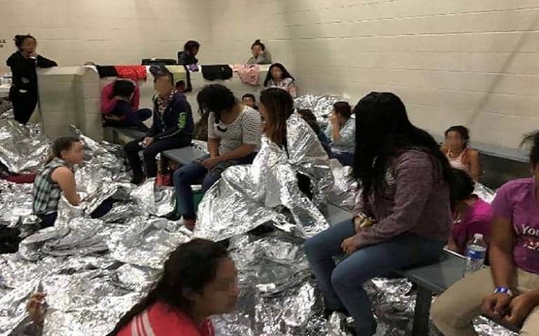 Extraen úteros de migrantes en cárceles de Estados Unidos, denuncian