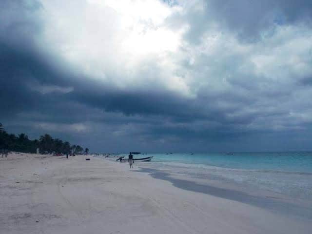 'Onda Tropical 34' provocará altas probabilidades de lluvia en Quintana Roo