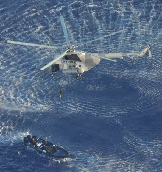 Impresionante despliegue de la Marina por decomiso de droga en Mahahual