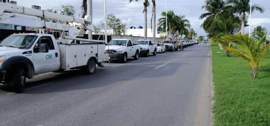 CFE anuncia operativo especial ante llegada de "Zeta" a Quintana Roo