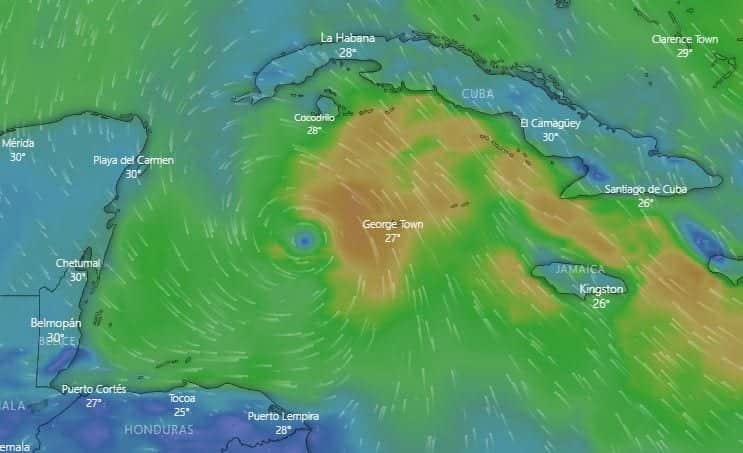 2020 deja una pandemia y récord de huracanes en el Atlántico