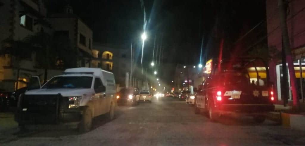 Hallan a hombre ahorcado en hotel de Playa del Carmen; se sospecha homicidio