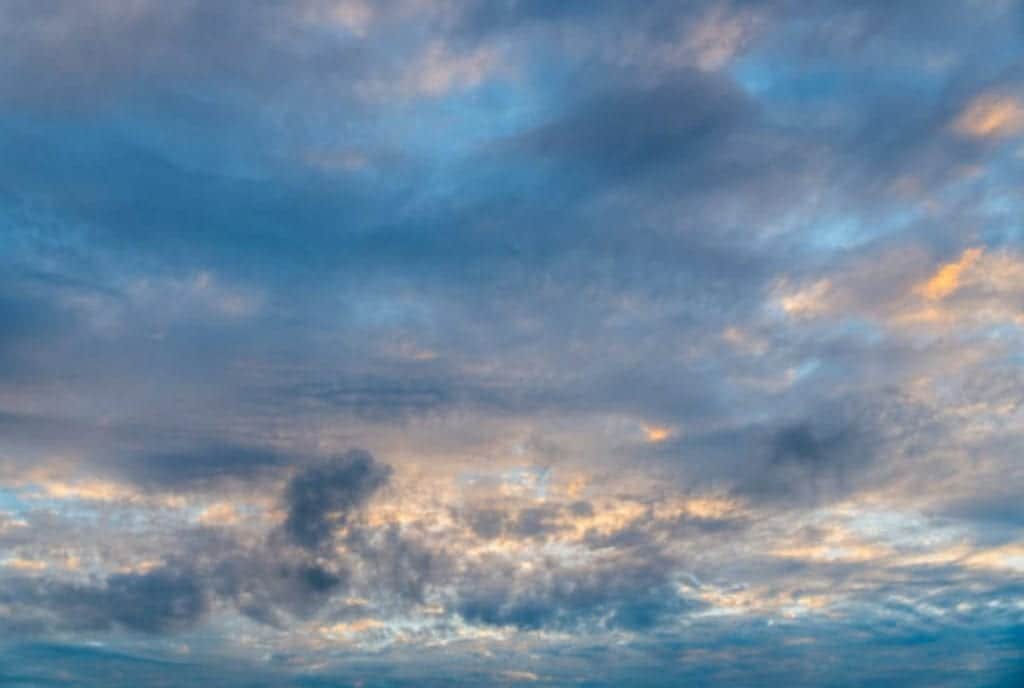 Clima: Nublado con algunas lluvias y chubascos para Quintana Roo