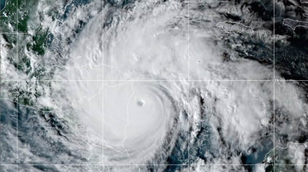 “Iota” toca tierra en Nicaragua como categoría 5