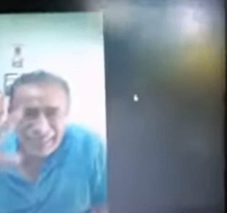 Profesor quedó plantado, luego de que solo un alumno se conectara a su clase virtual