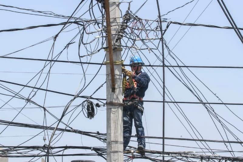 Reportan fallas eléctricas en diversas regiones de México