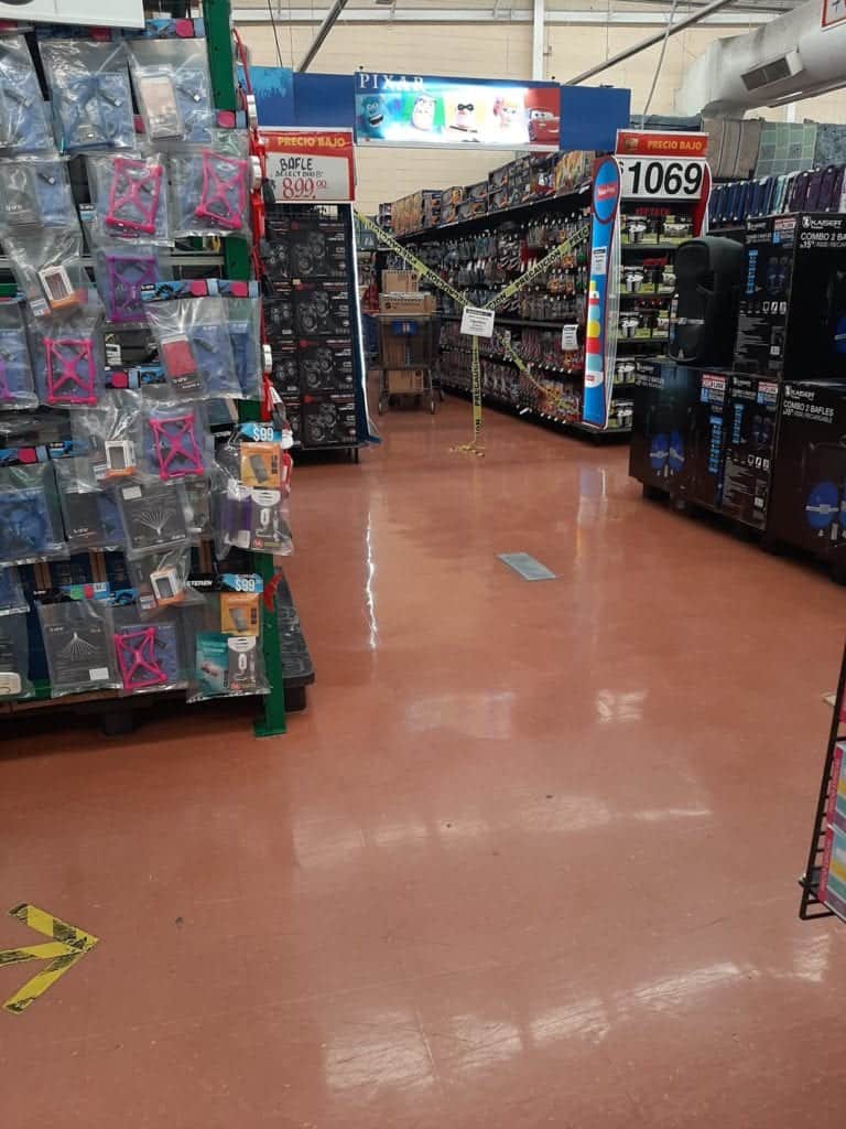 ¿Suspenden venta de juguetes? Walmart y Chedraui restringen su oferta por semáforo rojo en CDMX