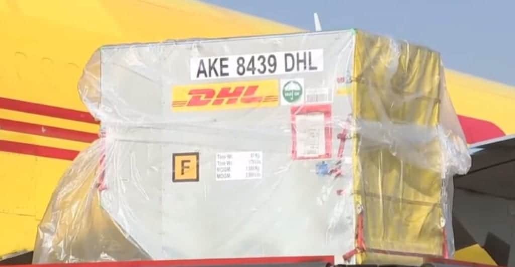 Video: Llega a México avión con primer lote de vacunas para el Covid-19 de Pfizer