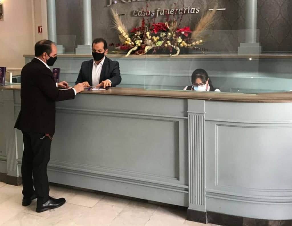 Cremaciones por Covid aumentan en la CDMX y hornos están a 50% de su capacidad