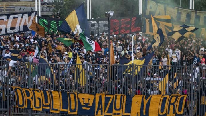 CDMX cerca del semáforo rojo y multitud se vuelca sobre el estadio de CU en apoyo a Pumas