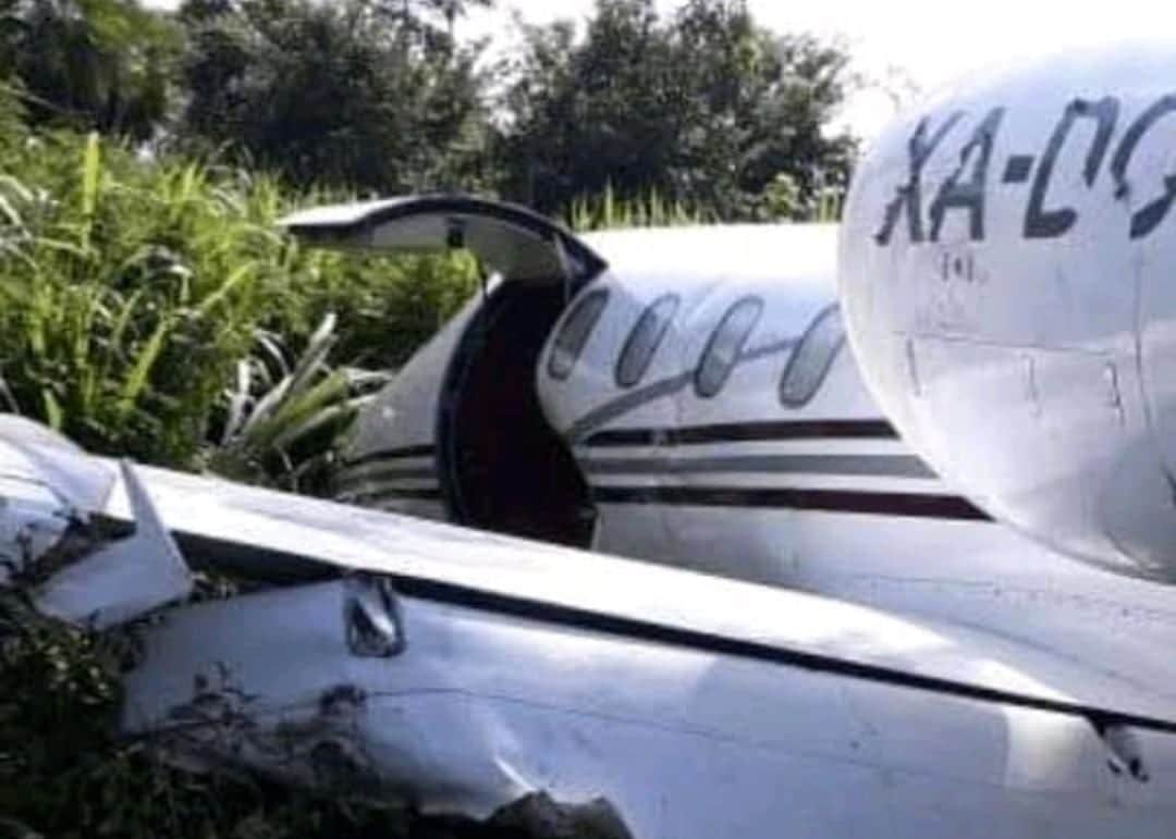 Aseguran avión con droga en Belice, cerca de la frontera con Quintana Roo