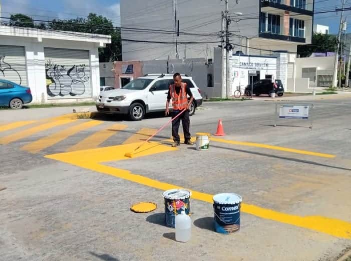 Mejoran la imagen de las principales avenidas de Tulum