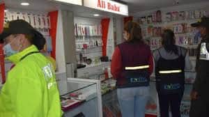 Detienen a un joven por insistir en probar los vibradores