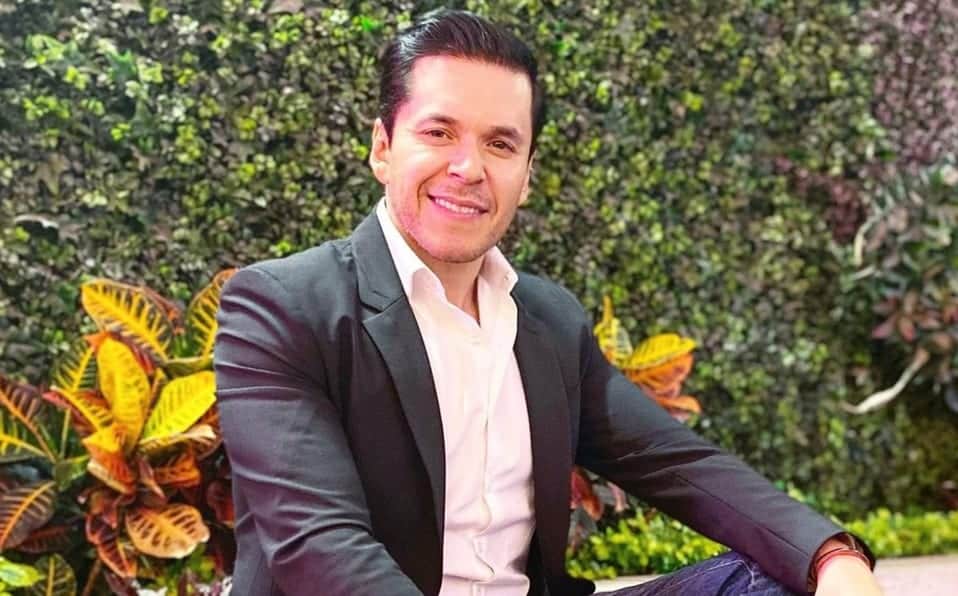 ¡Uno más! Raúl Sandoval de 'La Academia' da positivo a Covid-19