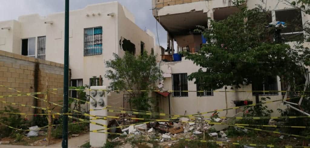 Explosión de vivienda en Villas del Sol dejó daños en ocho casas cercanas por 600 mil pesos
