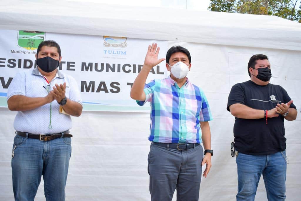 Anuncia Víctor Mas, servicios para la colonia Yaax Tulum este 2021