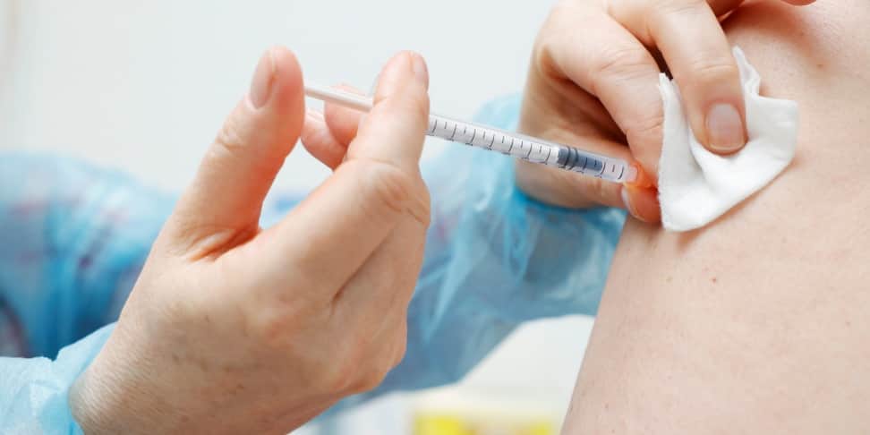 La primera dosis de la vacuna de Pfizer contra Covid tiene eficacia del 85%, revela estudio