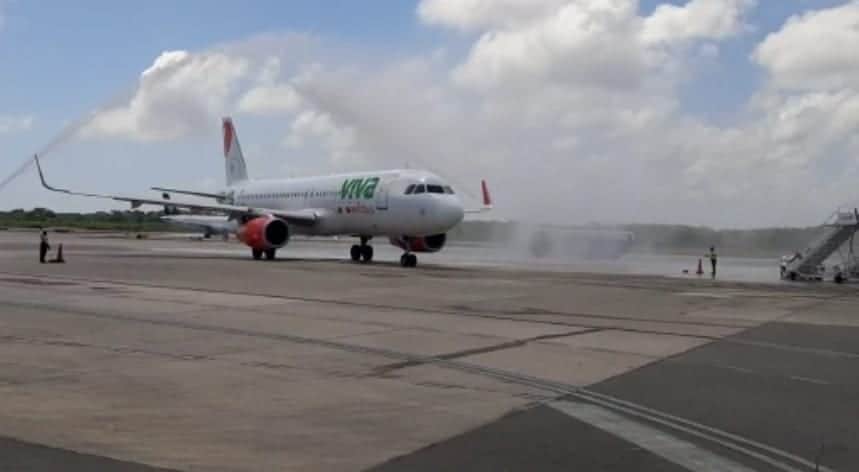 Inaugura Viva Aerobús ruta Cancún-Acapulco y reactiva Cancún- Toluca