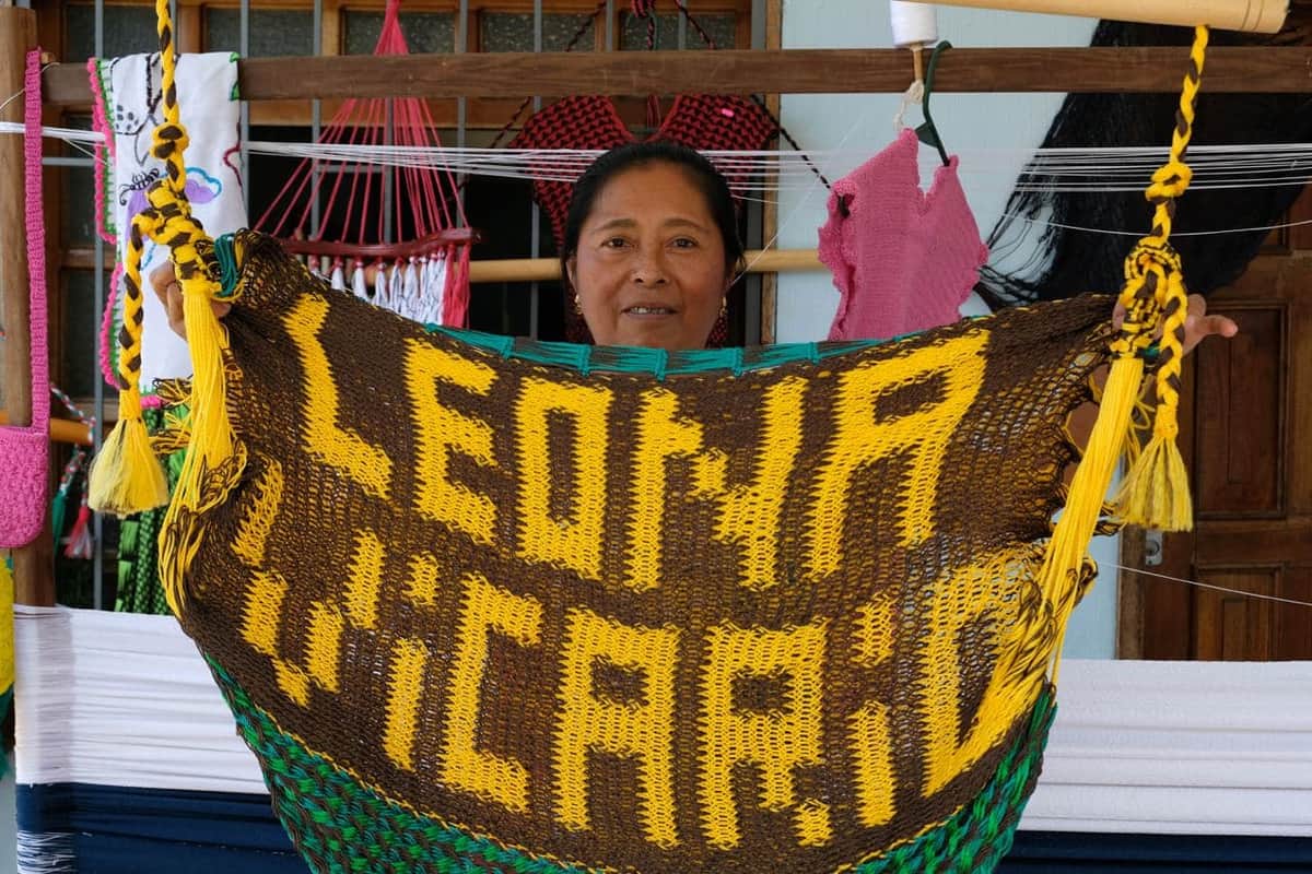 Puerto Morelos, tierra de mujeres y hombres que dan identidad al municipio con sus artesanías