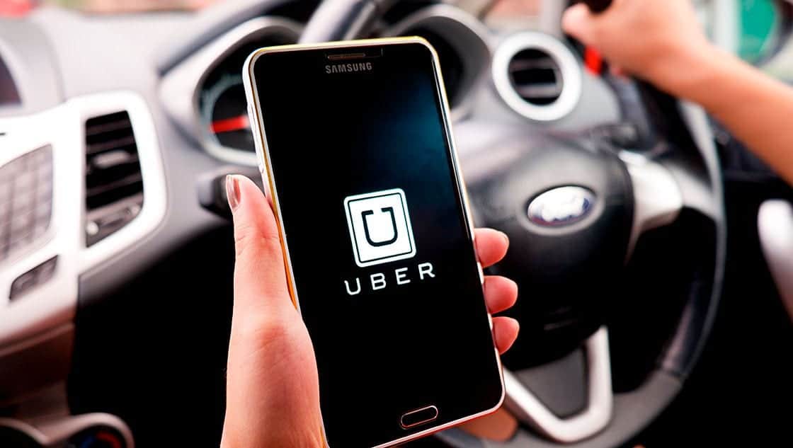 Uber clasifica a sus conductores como trabajadores tras sentencia en Reino Unido