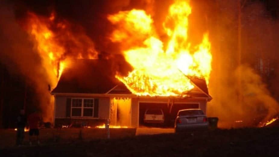 Cuatro jóvenes prenden fuego a una casa porque “estaban aburridas”