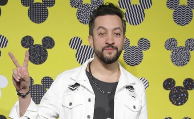 Aplauden solidaridad de Chumel Torres con Jonathan, un niño con cáncer