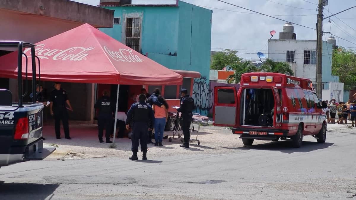 Atacan a mototaxista a balazos en Cancún