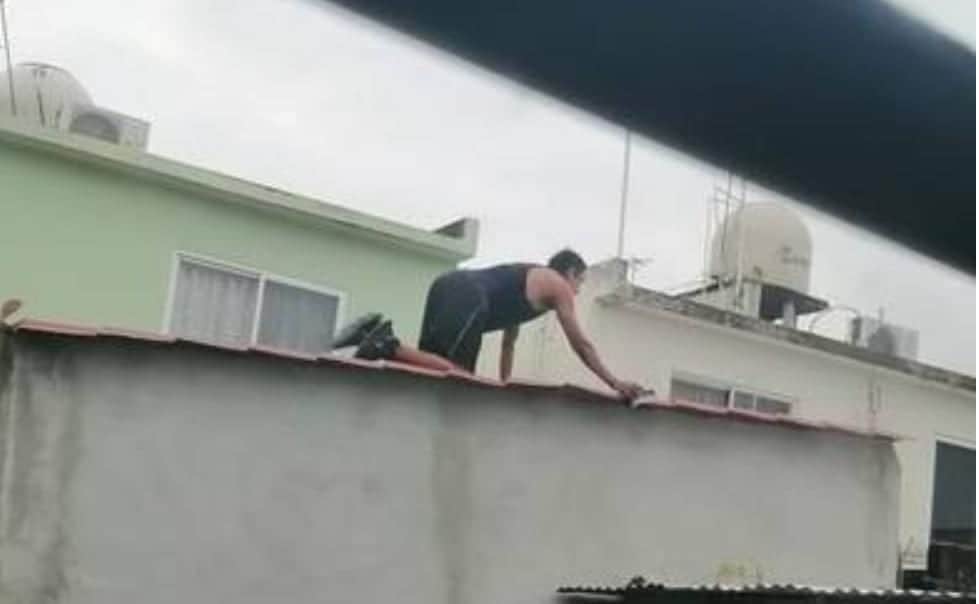 Vecinos detienen a sujeto por robar ropa interior de mujer