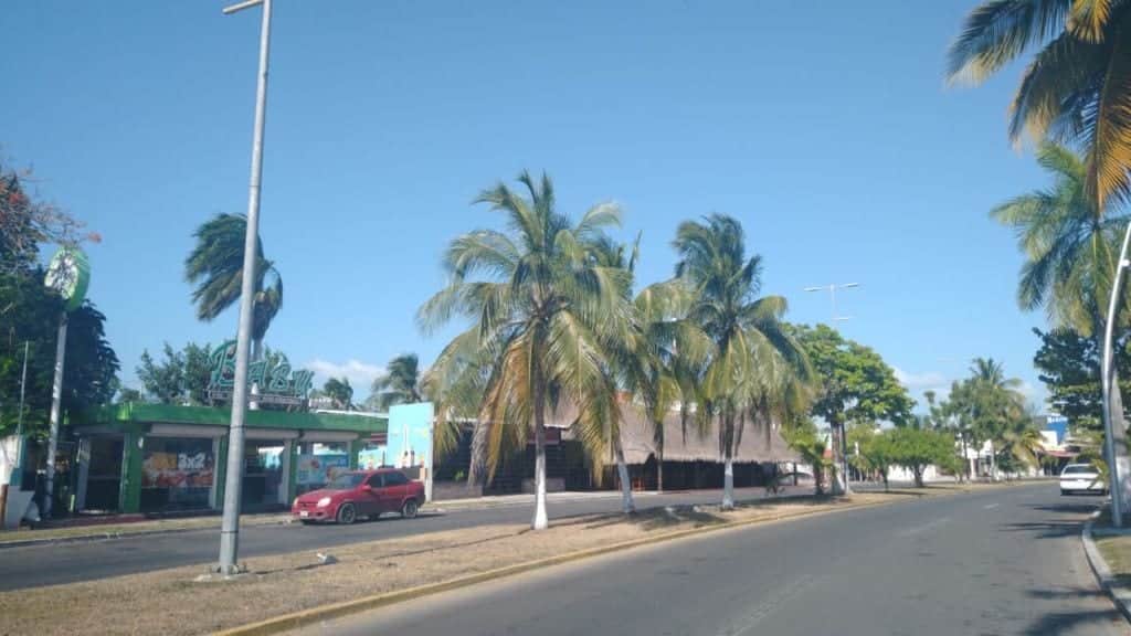 Anuncia Carlos Joaquín medidas más enérgicas en Chetumal por aumento de contagios de Covid-19