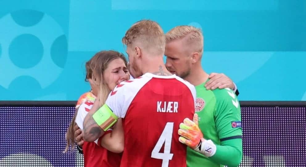 El mundo del futbol se detiene para brindar su apoyo a Christian Eriksen