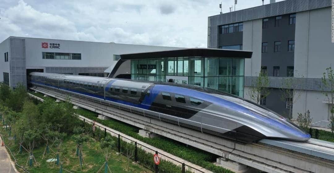 Estrena China el tren bala más veloz del mundo