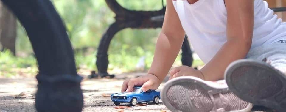 Niño apuñala a otro por unos carritos de juguete en Durango