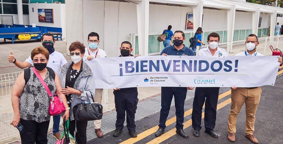 Viva Aerobus inaugura la ruta Monterrey-Cozumel; con más turismo aéreo, avanza la reactivación económica y turística de la isla: Pedro Joaquín