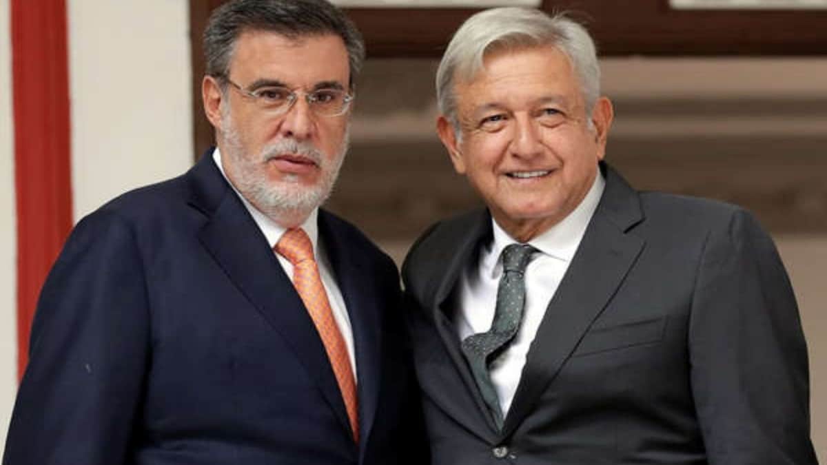 AMLO realiza cambios: sale el consejero Julio Scherer; llega Loretta Ortiz