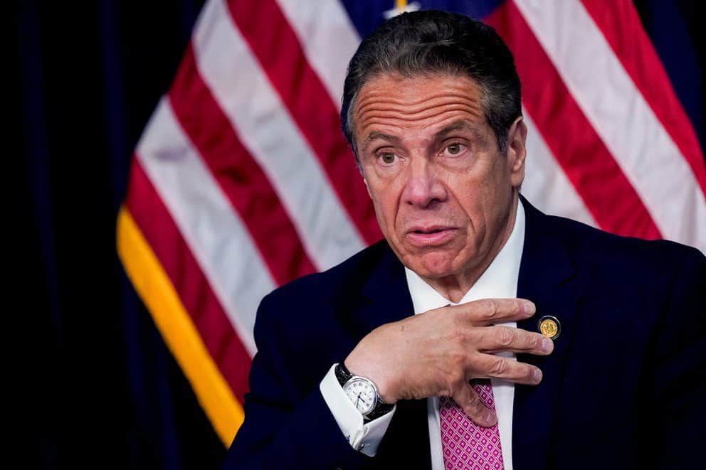 Renunció Andrew Cuomo, gobernador de Nueva York acusado de acoso sexual