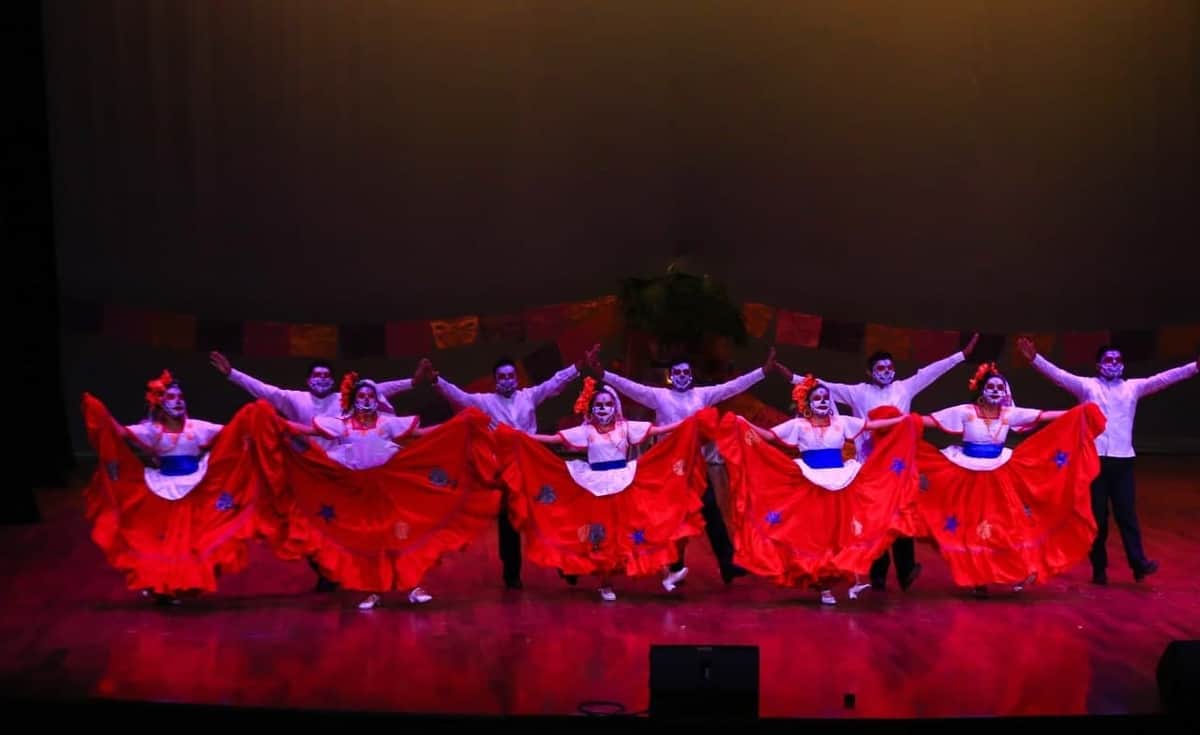 Se fomenta la cultura en Playa del Carmen