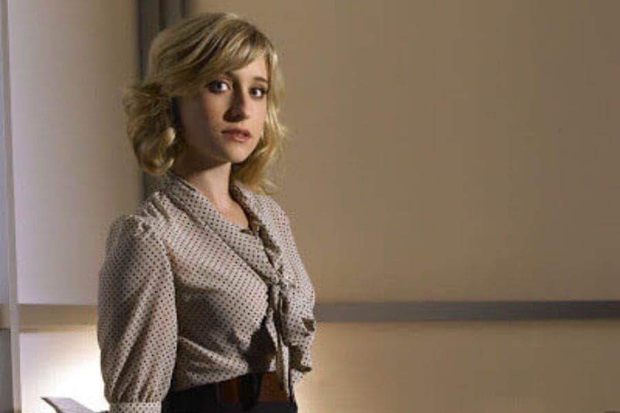 Ingresa a prisión la actriz Allison Mack para cumplir una sentencia de tres años por caso NXIVM