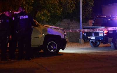 Hombre discute con su novia una niña de 13 y se apuñala