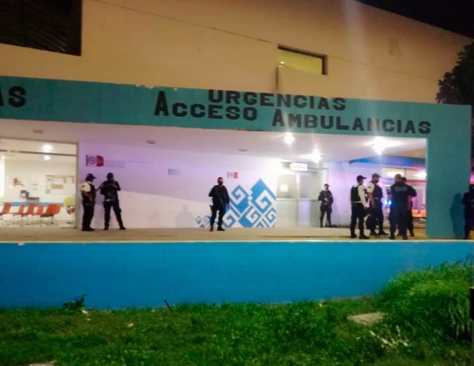 Sujeto ingresa al Hospital General de Playa del Carmen herido en el abdomen por proyectil de arma de fuego