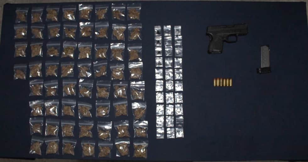 Detienen a tres con arma de fuego y drogas en Cancún