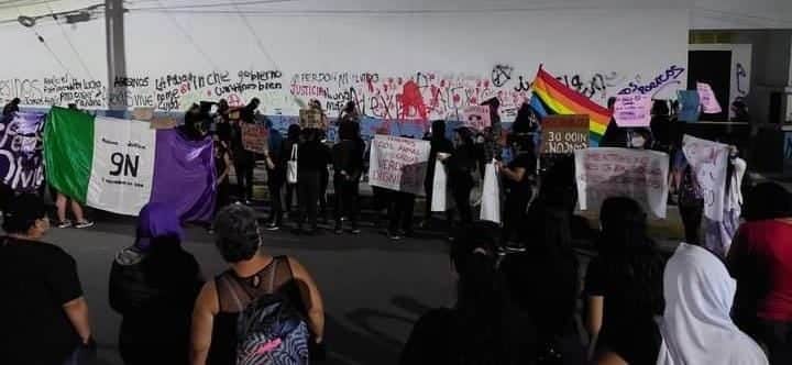 Marchan feministas en Cancún a un año de la muerte de Alexis