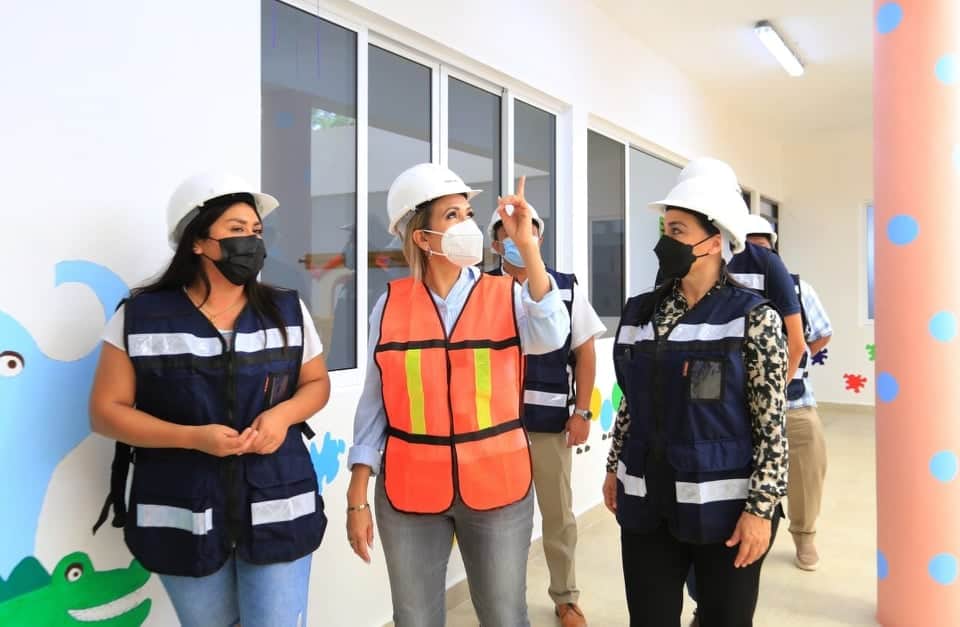 Verifica Lili Campos remodelación de la estancia infantil El Petén