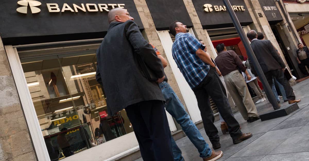 Jubilados del IMSS e ISSSTE se preguntan cuándo depositarán el aguinaldo