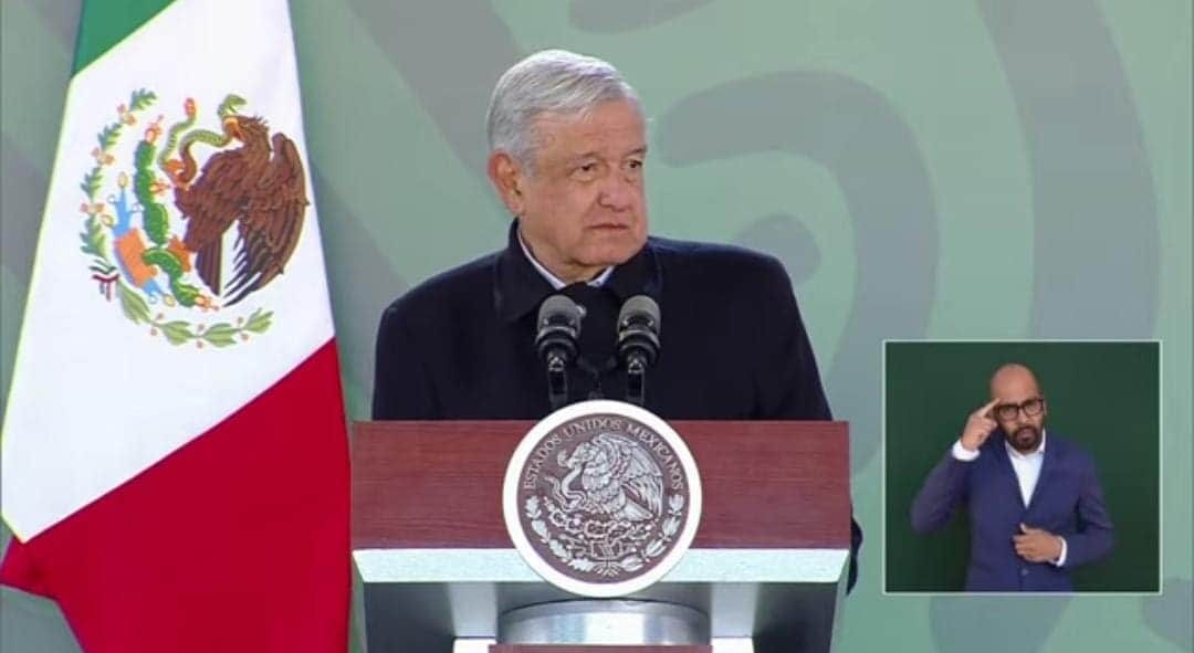 Anuncia AMLO aguinaldo completo para los burócratas