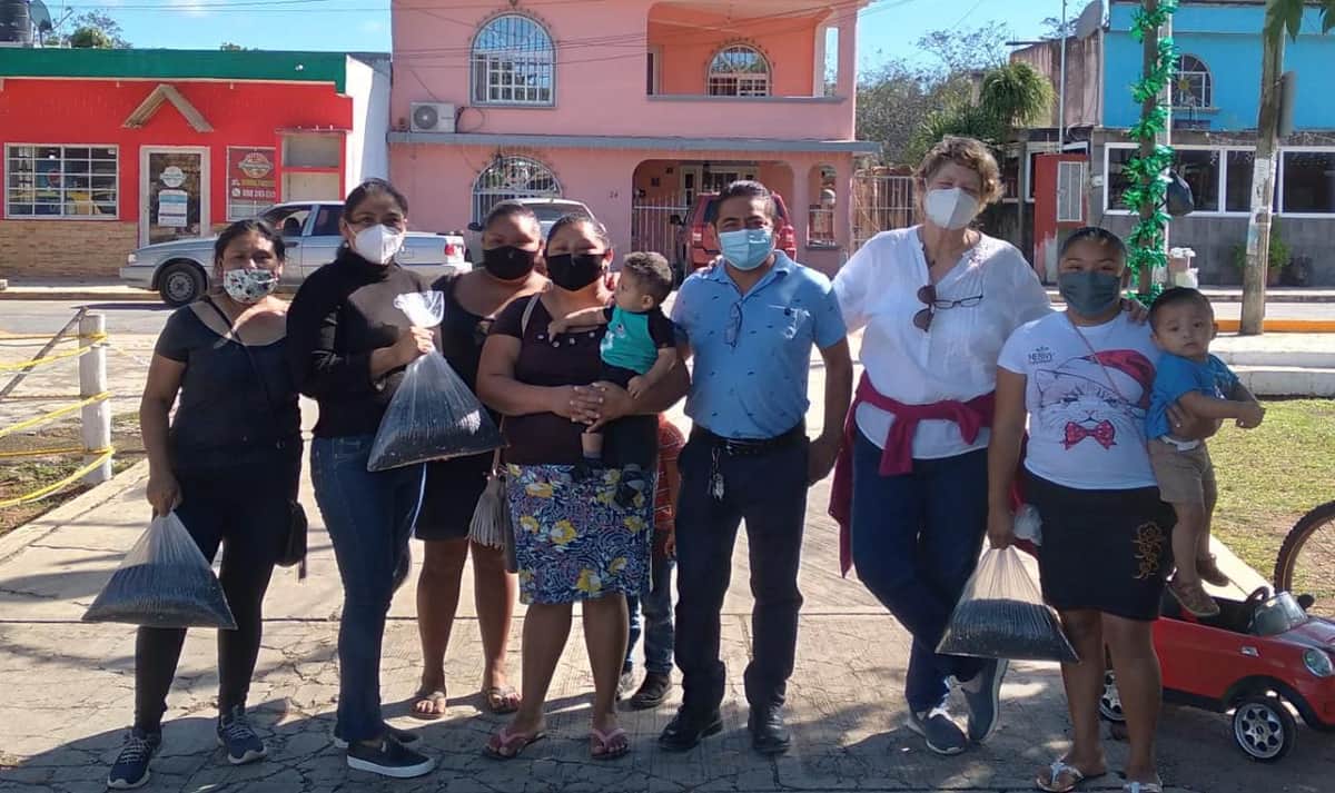 80 mujeres reciben semillas para huertos familiares en Puerto Morelos